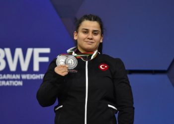 Dilara Narin'den 2 bronz madalya