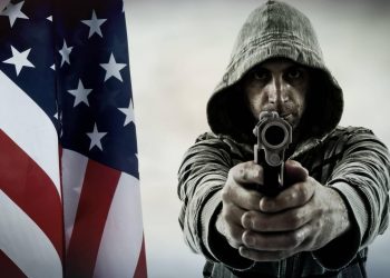 ABD'nin Tennessee eyaletinde, okullarda personelin silahlanmasına izin veren tasarı kabul edildi