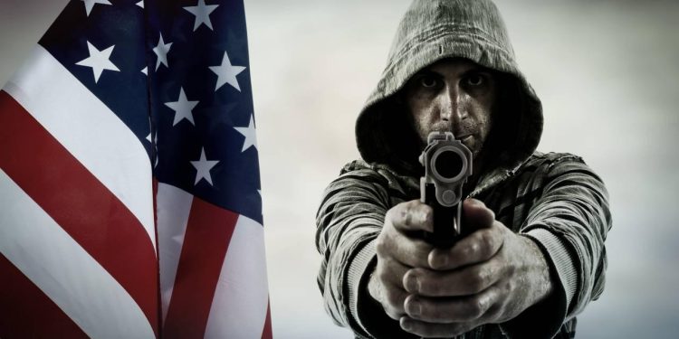 ABD'nin Tennessee eyaletinde, okullarda personelin silahlanmasına izin veren tasarı kabul edildi