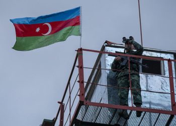 Azerbaycan, UAD'den Ermenistan'ın Karabağ'daki suçlarını incelemesini istedi