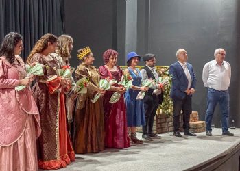 “Shakespeare’in Şen Kadınları” Lefke’de sahnelendi