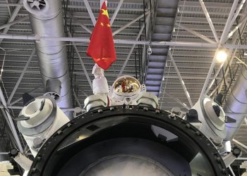 Çin, uzay istasyonuna yeni taykonot ekibini yolladı