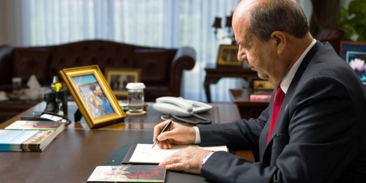 Cumhurbaşkanı Tatar, 1 Mayıs dolayısıyla mesaj yayımladı: “Bizler, işçi ve emekçinin katkısının bir Devlet, bir ülke için en başta gelen unsur olduğunun bilincindeyiz.”