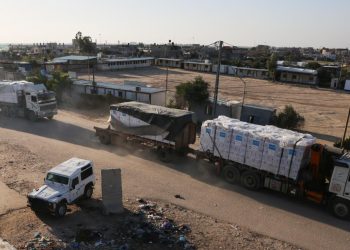 Gazze'nin kuzeyine insani yardım taşıyan 1063 tırdan yalnızca 49'u ulaştı