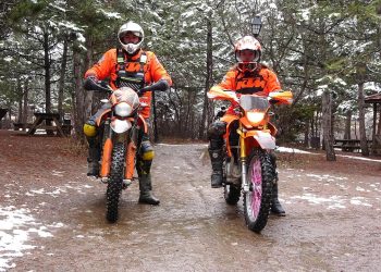 Motor tutkunu 12 yaşındaki Zeynepin en büyük hayali pistlerde yarışmak