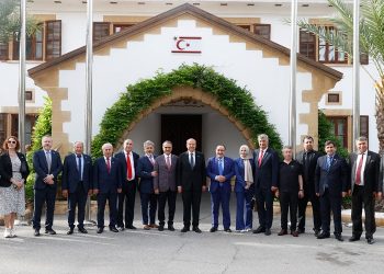 Cumhurbaşkanı Tatar, İSİYAD heyetini kabul etti