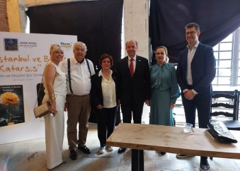 Canev Dinçer’in, “Kıbrıs, İstanbul ve Benden Katarsis” adlı şiir kitabı tanıtıldı