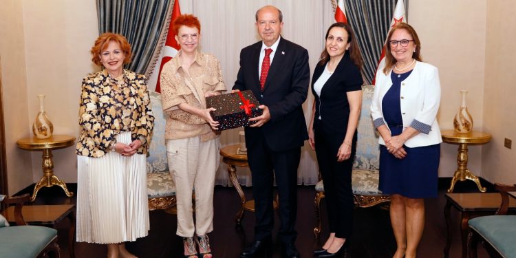 Tatar: Çocukların kötü alışkanlıklardan korunmaları için anne babalara önemli görevler düşüyor