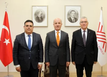 YÖDAK Başkanı Hocanın, YÖK Başkanı Özvar ile görüştü