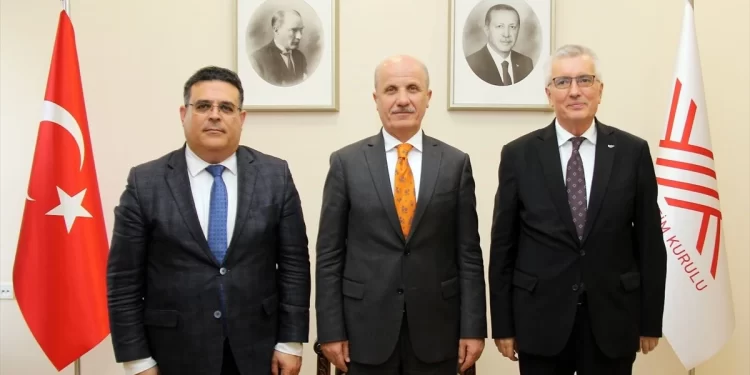 YÖDAK Başkanı Hocanın, YÖK Başkanı Özvar ile görüştü