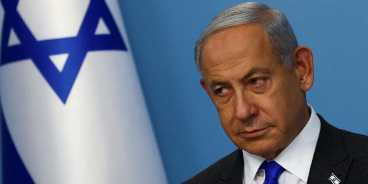 Netanyahu, Holokost Anma Merkezi'nde Defol git sloganıyla protesto edildi