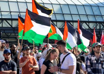 Almanya'daki 1 Mayıs yürüyüşünde 'Özgür Filistin' sloganları