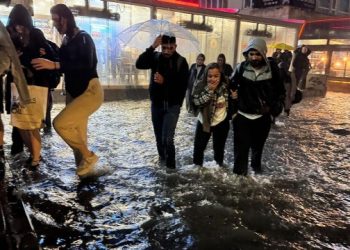 Ankara’da sağanak ve dolu etkili oldu
