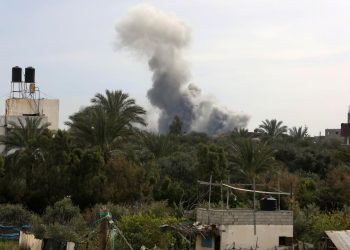 İsrail'in Refah'ta bir eve düzenlediği saldırıda 2 çocuk hayatını kaybetti