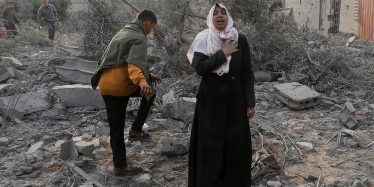 İsrail sınırdaki mahalleleri boşaltıyor