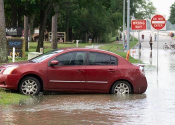 Texas'ta aşırı yağışlar taşkına neden oldu: Binlerce kişi tahliye edildi