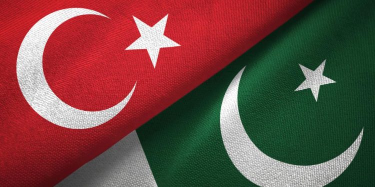 TİKA'dan Pakistan'da arama kurtarma eğitimi