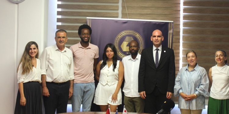 DAÜ Mimarlık Bölümü, “Gazimağusa Müslüman Türk Mezarlığı” mimari fikir projelerini sundu