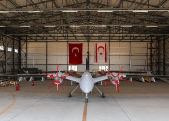 TSK’dan Kıbrıs Barış Harekatı’nın 50. yılına özel geçit töreni