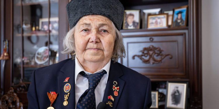 Kıbrıs Barış Harekatı’nın 50. Yılı – Kıbrıs Barış Harekâtı’nın kadın gazisi Gülten Tosun, anılarını AA’ya anlattı