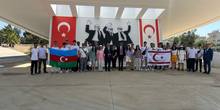 Azerbaycan Zafer Şehit Aileleri Derneği heyeti KKTC’de