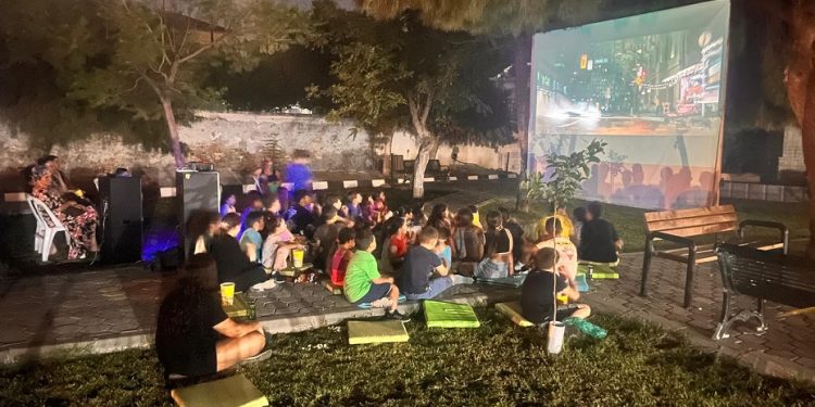 Çatalköy Esentepe Belediyesi’nden sinema günleri etkinliği