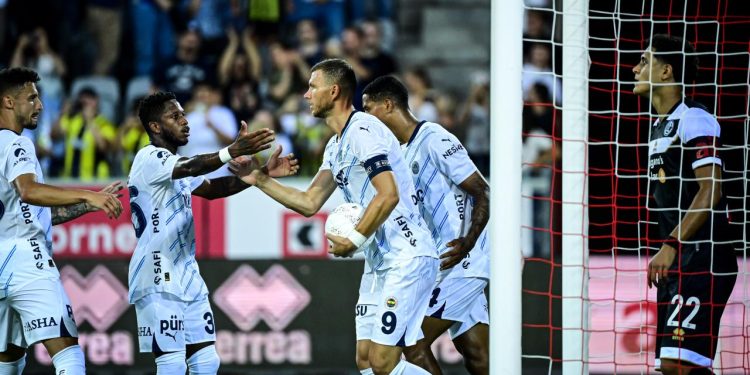 Fenerbahçe deplasmandan avantajla dönüyor