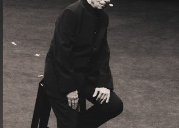 Kıbrıs Edebiyat Derneği ve Lirik Şiir Grubu, Genco Erkal’ın vefatı dolayısıyla mesaj yayımladı