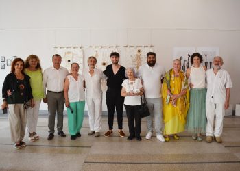 Kıbrıs Kağıt Sanatçıları Derneği Bulgaristan’da sergiye katıldı