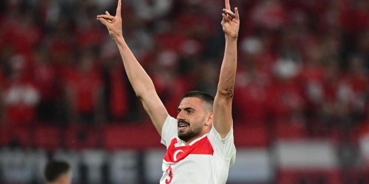 TFF, 'Merih Demirala UEFA tarafından 2 maç ceza verildi' haberini yalanladı