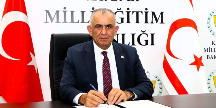 Milli Eğitim Bakanı Nazım Çavuşoğlu’ndan 20 Temmuz Barış ve Özgürlük Bayramı mesajı