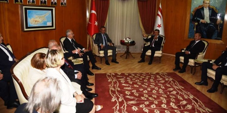 Üstel, CHP Genel Başkanı Özgür Özel ve beraberindeki heyeti kabul etti