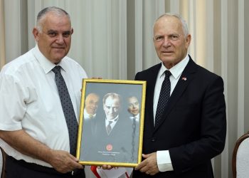 Töre, Emekli Polisler Derneği heyetini kabul etti
