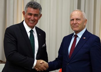 Büyükelçi Feyzioğlu, Meclis Başkanı Töre’ye veda ziyaretinde bulundu