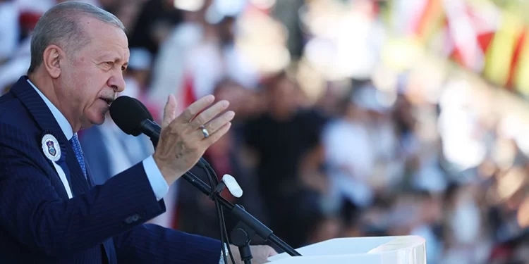 TC Cumhurbaşkanı Erdoğan: Kıbrıs Türkü kardeşlerimizin hukukunun çiğnenmesine izin vermeyeceğiz