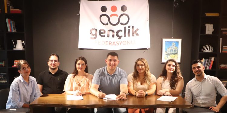 Gençlik Federasyonu Tüzüğü, kurucu dernekler tarafından imzalandı