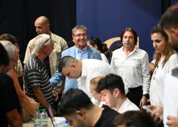 Üstel: Kimsenin kuşkusu olmasın, iktidarla ve istikrarla yolumuza devam edeceğiz