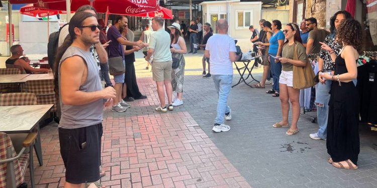 Bağımsızlık Yolu Lokmacı Sınır Kapısı önünde eylem düzenledi