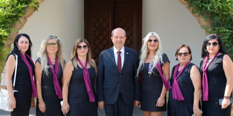 Cumhurbaşkanı Tatar, Güzelyurt Yeşilada Lions Kulübü yönetimini kabul etti