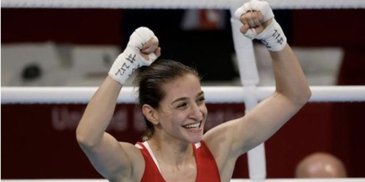 Buse Naz Çakıroğlu yarı finalde