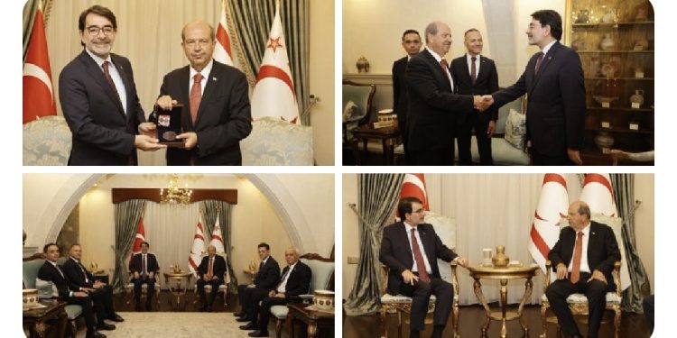 Cumhurbaşkanı Tatar, TC Cumhurbaşkanlığı İnsan Kaynakları Başkanı Doç. Dr. Salim Atay ve beraberindeki heyeti kabul etti