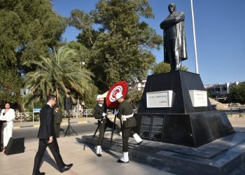 Büyükelçi Yasin Ekrem Serim anıtları ziyaret etti
