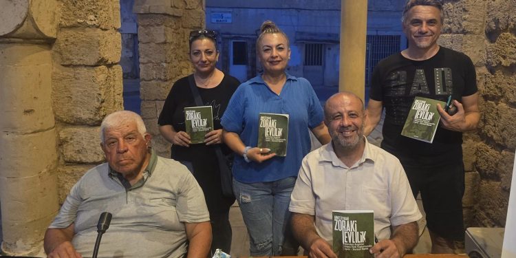 Ahmet Özyaşar, yeni çıkarttığı “Zoraki Evlilik” adlı kitabını tanıttı