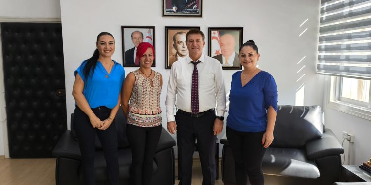 Arıklı, Kıbrıs Türk Havacılık Bilgi Yönetim Derneği’ni kabul etti