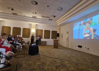 Cumhurbaşkanı Ersin Tatar’ın eşi Sibel Tatar, Yüksek Atlama’da finale kalan Buse Savaşkan’ı tebrik etti:“Buse’nin başarısı ülkemiz adına büyük bir gurur”