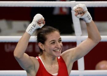 Buse Naz Çakıroğlu yarı finalde