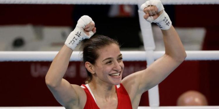 Buse Naz Çakıroğlu yarı finalde