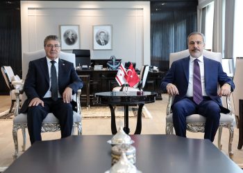Başbakan Üstel, TC Dışişleri Bakanı Fidan ile görüştü