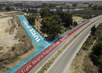 Gazimağusa’da yol çalışması… Çanakkale Bölgesi’ne giriş-çıkışın sağlandığı yol trafiğe kapatıldı