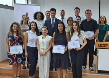 KHK sınavlarında dereceye girenlere üstün başarı belgesi verildi